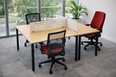 Cụm bàn làm việc chân sắt 3 người