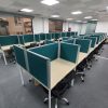 Thiết kế vách ngăn trên bàn làm việc