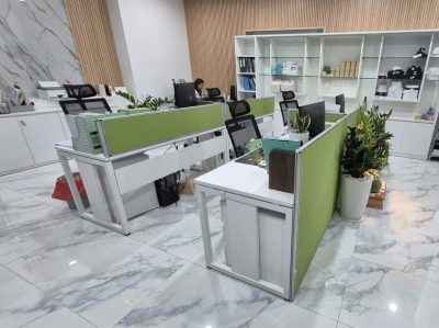 Bàn làm việc chân sắt vách ngăn