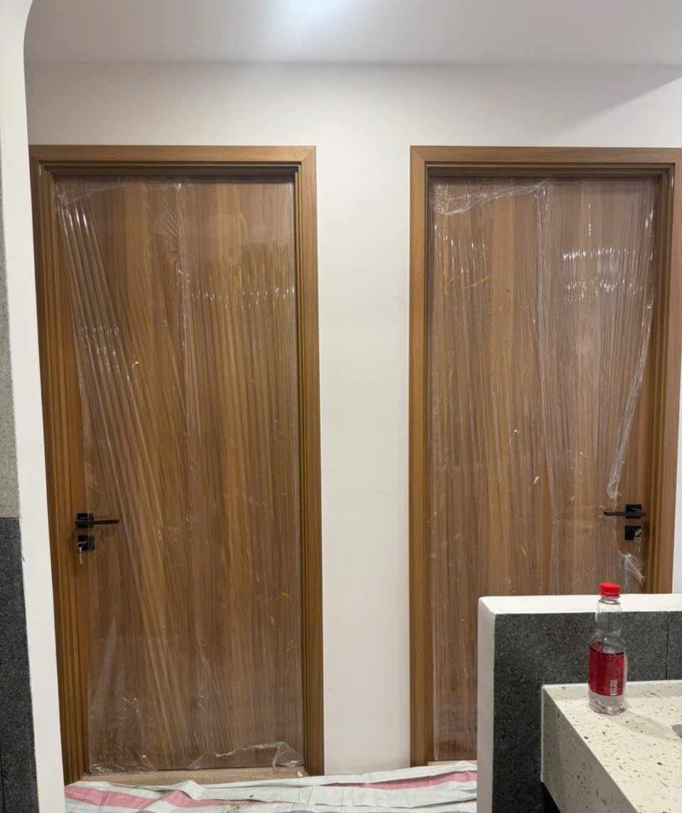 Cửa gỗ chống ẩm MDF C02-NV