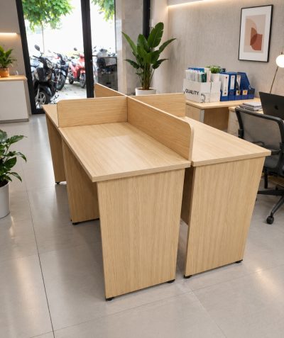 Cụm bàn làm việc vách ngăn đơn giản