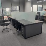 Thảm cuộn văn phòng màu xám