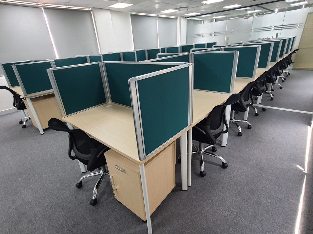 Thi công thảm phòng làm việc nhân viên