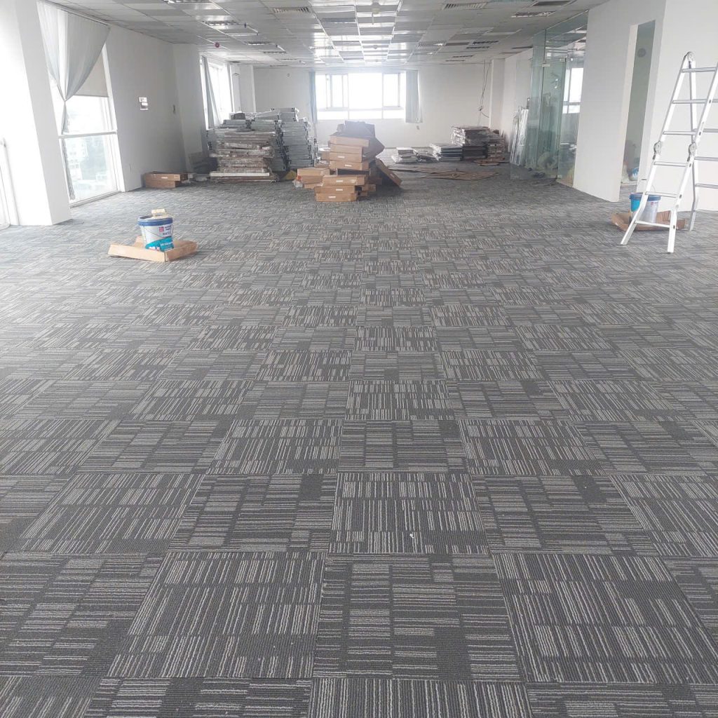 Thi công thảm sàn vuông 50x50 ở Quận Tân Bình